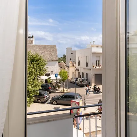 Bed & Breakfast La Finestra Sui Trulli